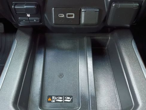 Used 2020 GMC Sierra 1500 SLT AWD/4WD image 6