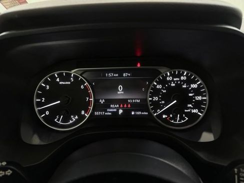 Used 2022 Nissan Rogue SV FWD image 25