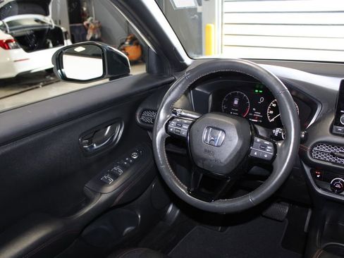 Used 2024 Honda HR-V Sport image 21
