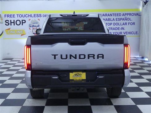 Used 2022 Toyota Tundra SR5 AWD/4WD image 5