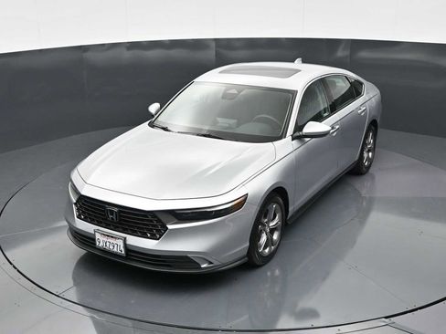 Used 2024 Honda Accord EX image 17