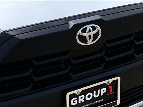 Used 2026 Toyota Corolla Cross L FWD image 27