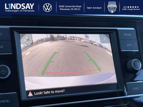 Used 2022 Volkswagen Tiguan S image 14