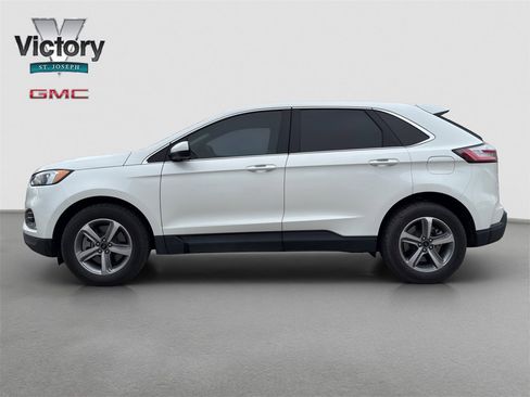 Used 2024 Ford Edge SEL w/ Convenience Package image 4