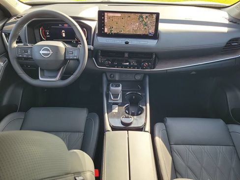 Used 2026 Nissan Rogue Platinum AWD/4WD image 13