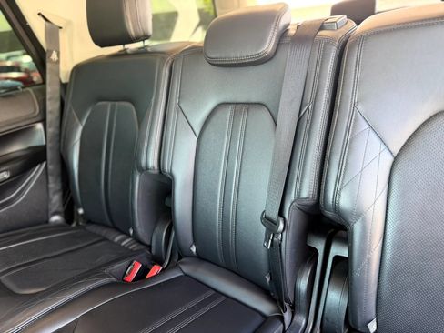 Used 2019 Ford Expedition Platinum AWD/4WD image 32
