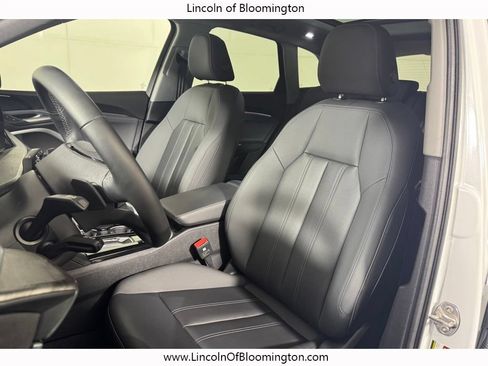 Used 2025 Audi Q5 Premium w/ Convenience Package AWD/4WD image 15