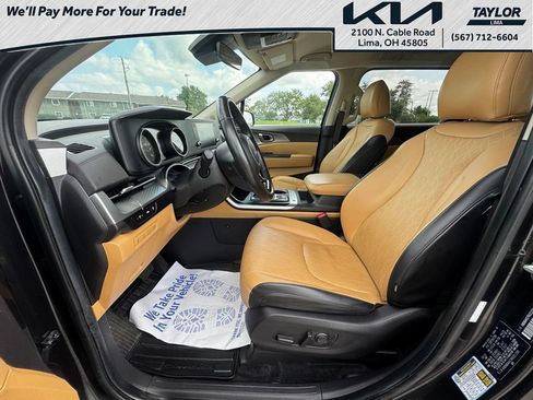 Used 2024 Kia Carnival LX FWD image 9