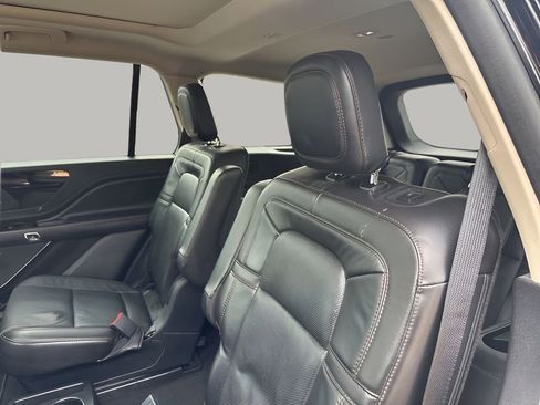 Used 2022 Lincoln Aviator Reserve w/ Elements Package Plus image 19