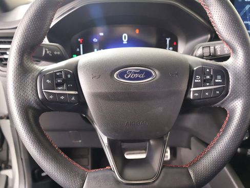 Used 2024 Ford Escape ST-Line Select w/ Tech Pack #1 AWD/4WD image 3
