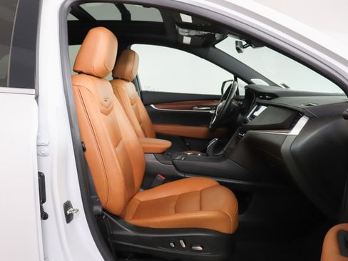 Used 2023 Cadillac XT5 Premium Luxury AWD/4WD image 16