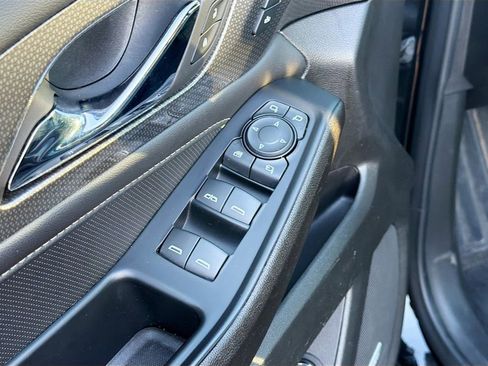 Used 2023 Chevrolet Traverse Premier w/ Redline Edition FWD image 18