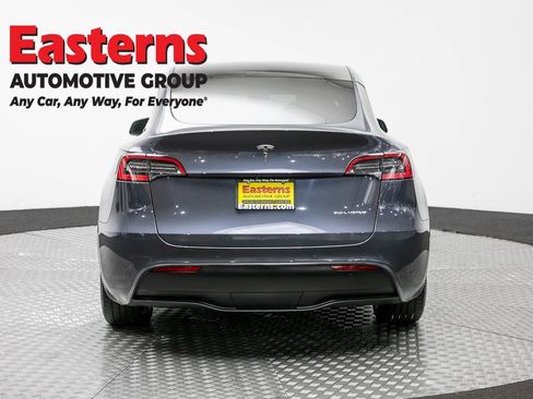 Used 2021 Tesla Model Y Long Range AWD/4WD image 5