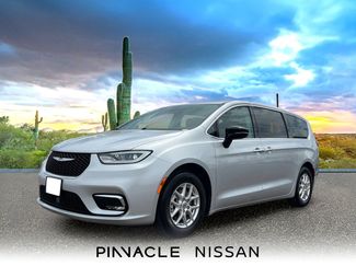 Used 2024 Chrysler Pacifica Touring-L FWD video 1