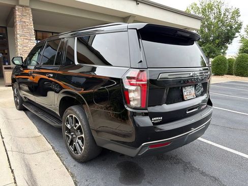 Certified 2021 Chevrolet Suburban RST RWD image 2
