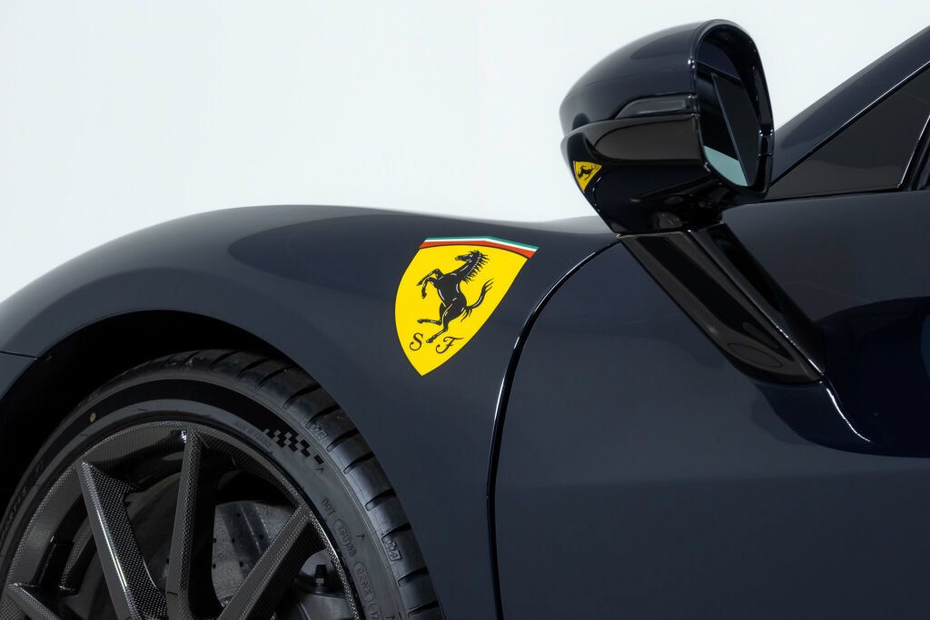 Used 2024 Ferrari 296 GTS RWD image 17