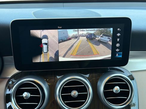 Used 2022 Mercedes-Benz GLC 300 image 33