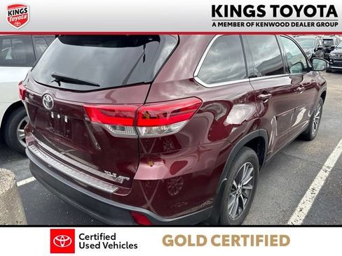 Used 2019 Toyota Highlander XLE AWD/4WD image 7