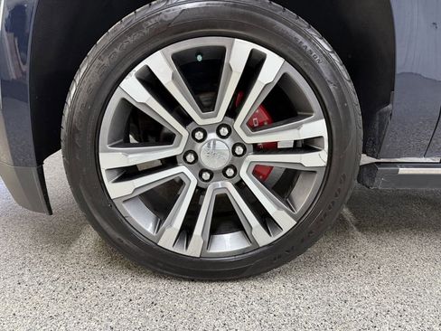 Used 2017 GMC Yukon XL Denali image 42