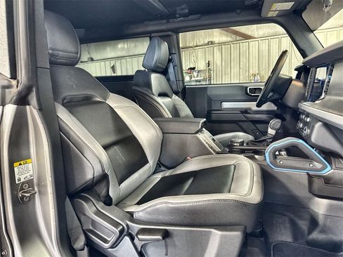 Used 2024 Ford Bronco Black Diamond image 28