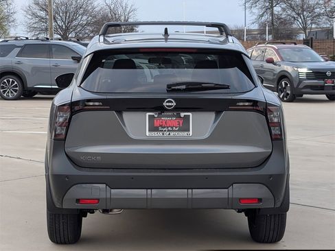 New 2026 Nissan Kicks SV image 5