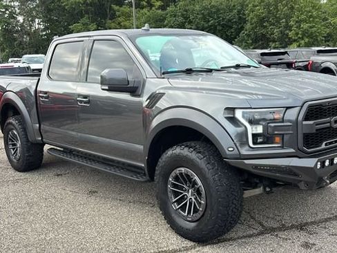 Used 2019 Ford F150 Raptor w/ Equipment Group 802A Luxury AWD/4WD image 29