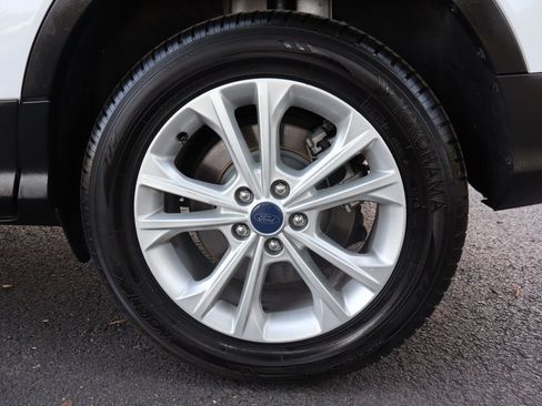 Used 2017 Ford Escape SE AWD/4WD image 43