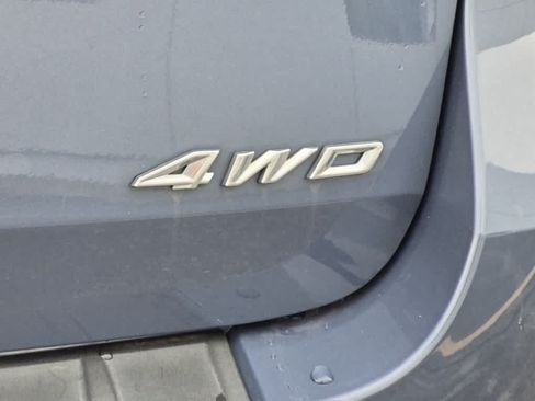 Used 2021 Ford Explorer XLT AWD/4WD image 21
