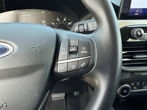 Used 2020 Ford Escape SE image 16