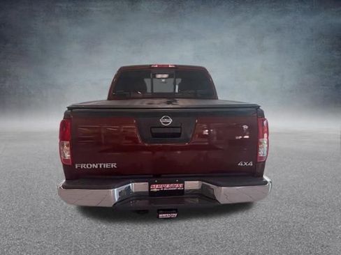 Used 2016 Nissan Frontier SV AWD/4WD image 8
