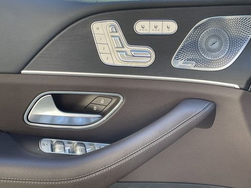 Certified 2022 Mercedes-Benz GLS 450 4MATIC image 19