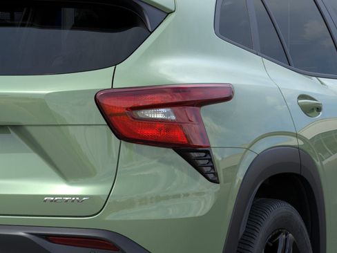 New 2026 Chevrolet Trax ACTIV FWD image 35