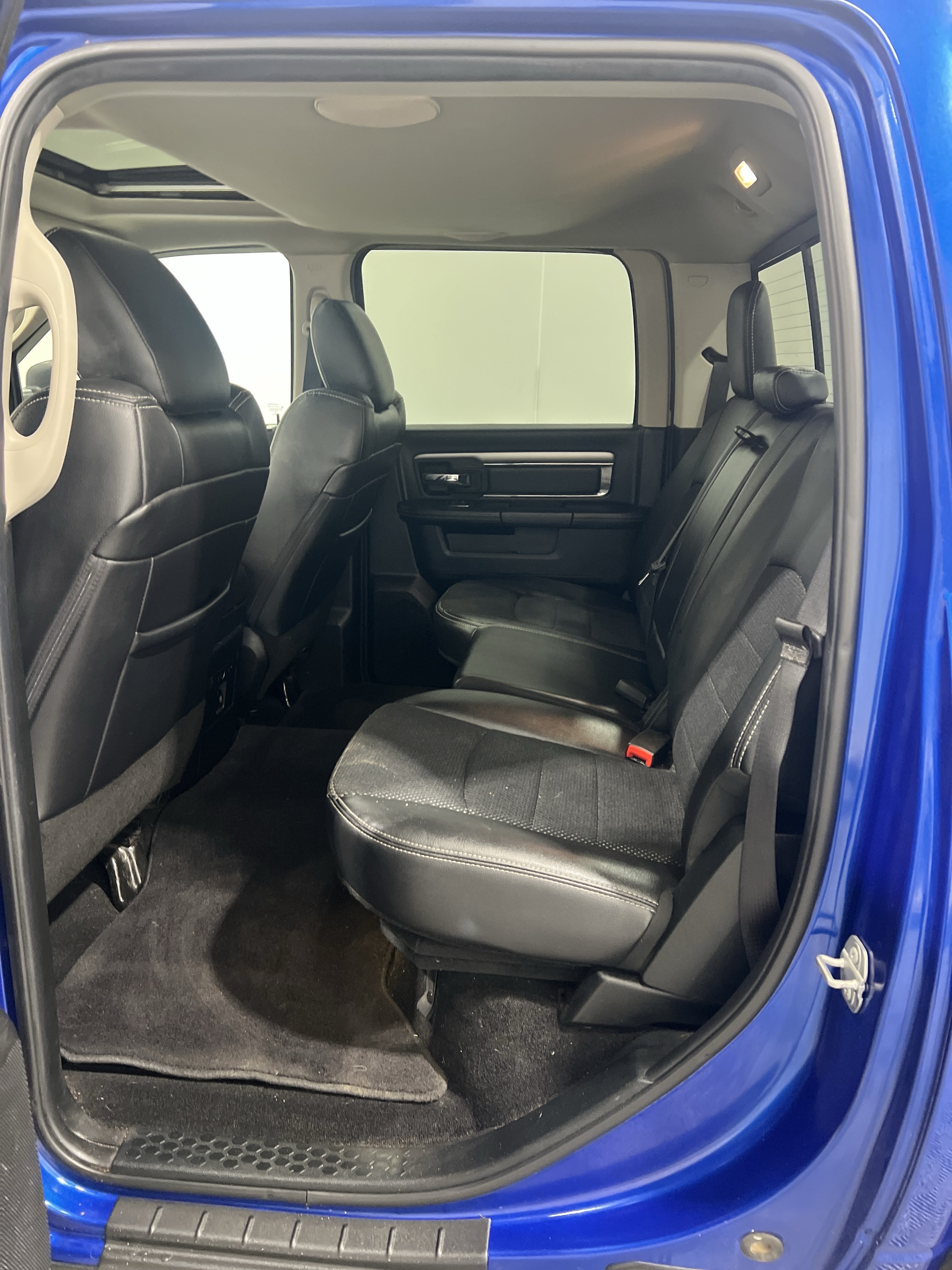 Used 2018 RAM 1500 Sport w/ Sport Premium Group AWD/4WD image 11