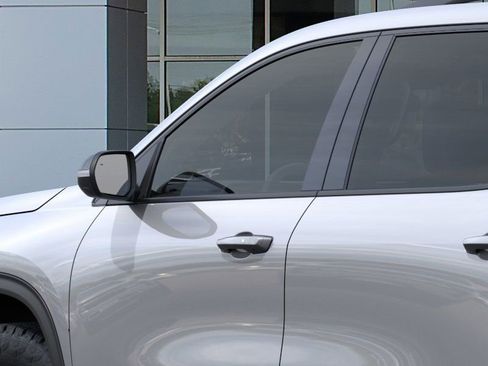 New 2026 Chevrolet Traverse Z71 w/ Enhanced Driving Package AWD/4WD image 12