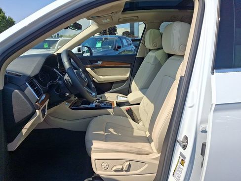 Used 2023 Audi Q5 2.0T Premium w/ Convenience Package AWD/4WD image 14