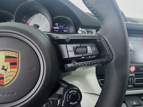 New 2025 Porsche Macan S image 15