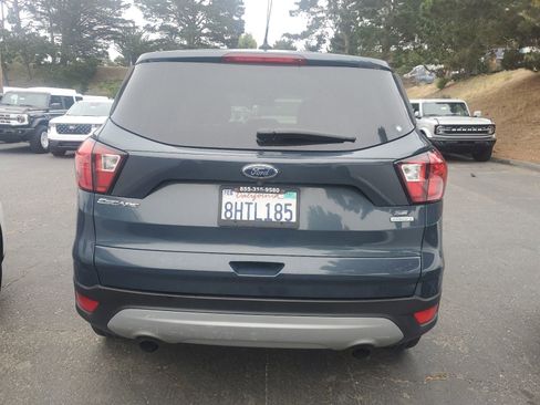 Used 2019 Ford Escape SE FWD image 6