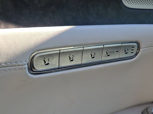 Used 2023 Genesis G90 3.5T image 26