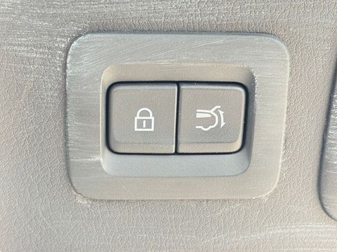 Used 2025 MAZDA CX-70 3.3 Turbo w/ Preferred Package image 24