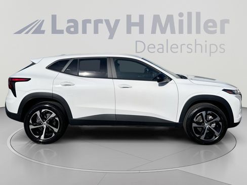 New 2026 Chevrolet Trax RS w/ Driver Confidence Package FWD image 14