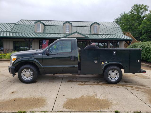 Used 2015 Ford F250 XL RWD image 2