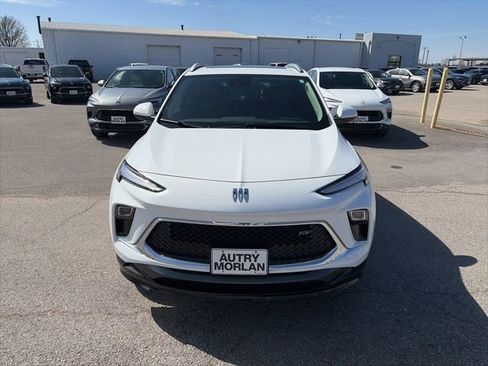 New 2026 Buick Encore GX Sport Touring image 9