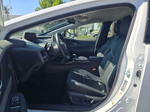 Certified 2026 Toyota Prius XLE FWD image 22