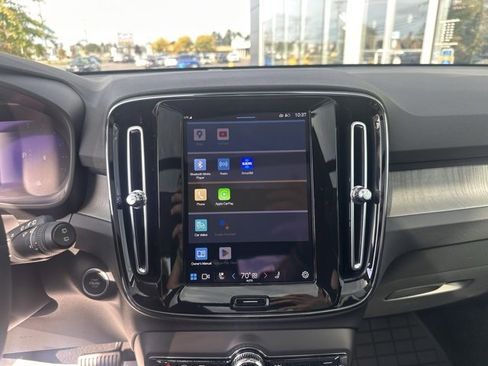 Used 2023 Volvo XC40 B5 Plus w/ Driver Assist Package image 18