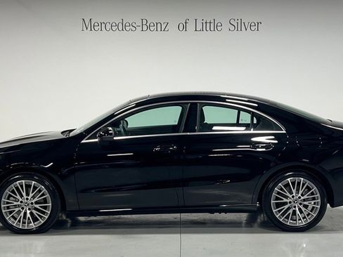 Used 2025 Mercedes-Benz CLA 250 4MATIC image 2