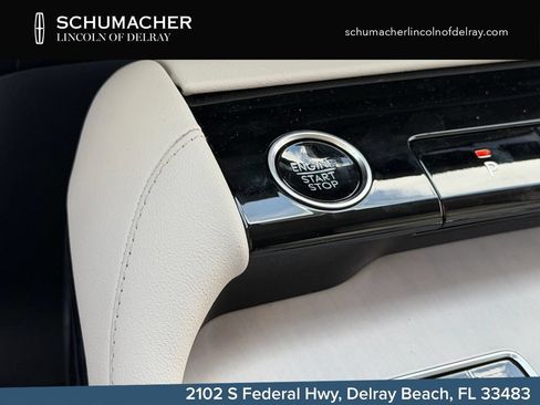 New 2026 Lincoln Navigator Premiere AWD/4WD image 21