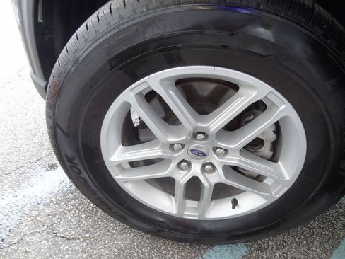 Used 2026 Ford Explorer Active AWD/4WD image 40