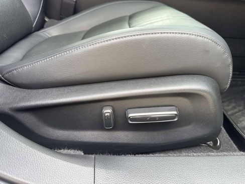 Used 2018 Honda Accord Touring image 12