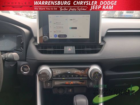 Used 2025 Toyota RAV4 XLE FWD image 21