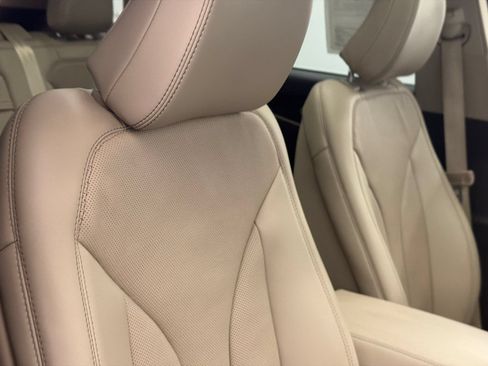 Certified 2022 Lincoln Nautilus Reserve AWD/4WD image 11